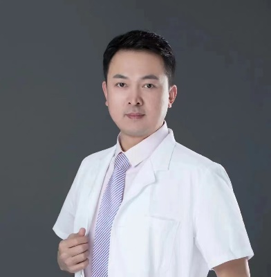 高碑店德仁近視手術(shù)專家丁振強(qiáng)主任醫(yī)師